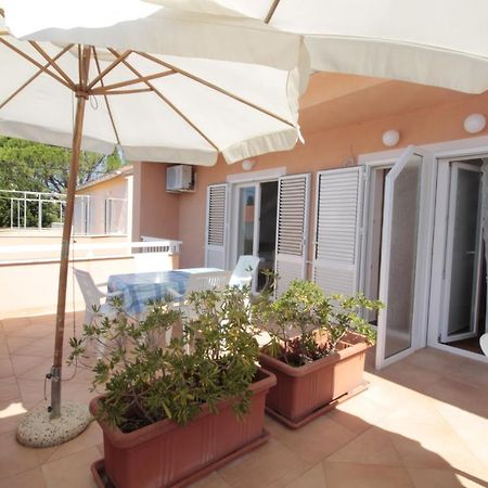 Studios & Rooms Fiesta Novalja Ngoại thất bức ảnh